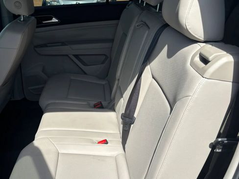 Used 2018 Volkswagen Atlas SE image 14