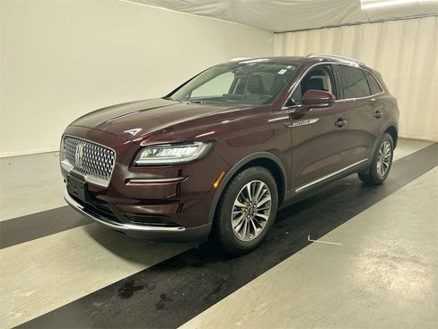 Used 2023 Lincoln Nautilus Reserve w/ Class II Trailer Tow Package image 5