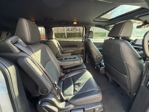 Used 2025 Honda Odyssey Sport-L image 20