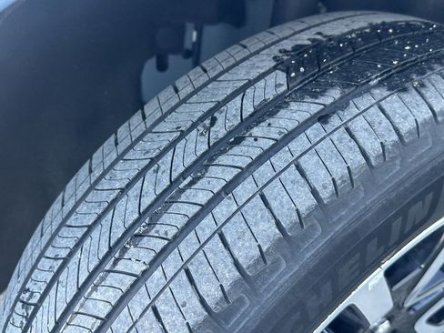 Used 2024 Ford Maverick Lariat image 9