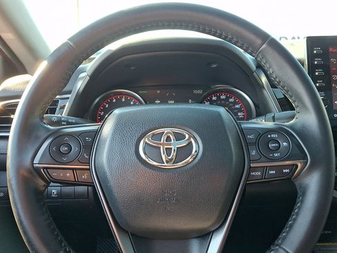 Used 2021 Toyota Camry XSE image 18