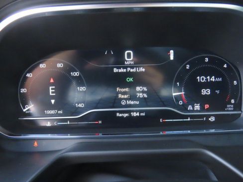 Used 2024 GMC Yukon AT4 w/ AT4 Premium Package AWD/4WD image 28