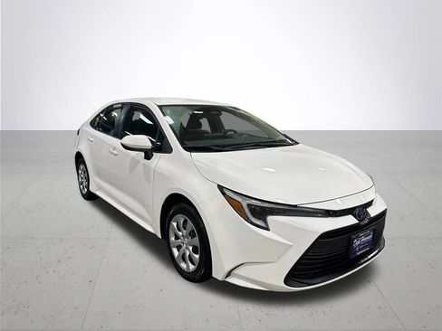 Certified 2024 Toyota Corolla LE image 6