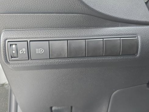 Used 2023 Toyota Corolla LE FWD image 27
