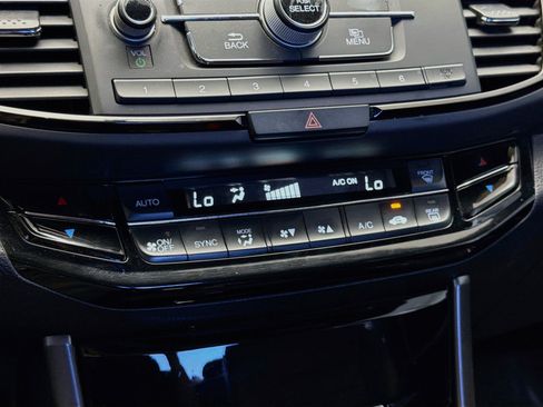 Used 2017 Honda Accord Sport Special Edition image 10