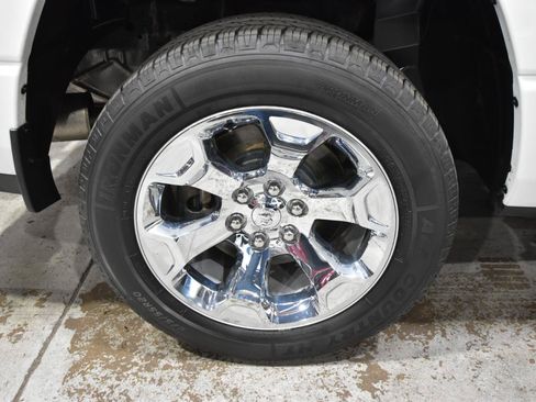 Used 2020 RAM 1500 Big Horn AWD/4WD image 55