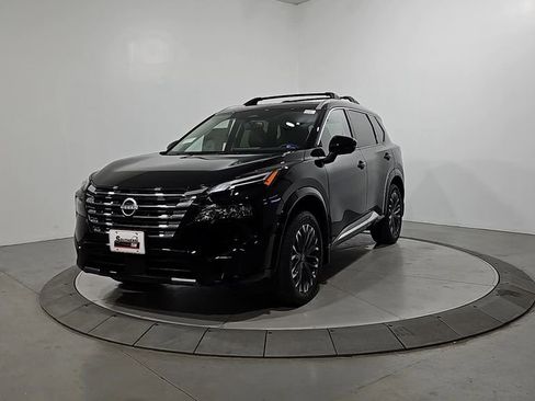 New 2026 Nissan Rogue Platinum AWD/4WD image 1