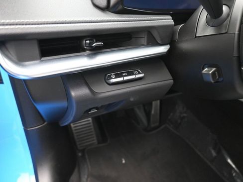 Used 2024 Chevrolet Corvette Stingray Preferred Cpe w/ 2LT image 21