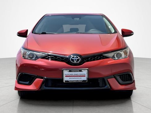 Used 2017 Toyota Corolla iM w/ Carpet Mat Package FWD image 8