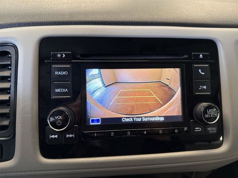 Used 2021 Honda HR-V LX image 22