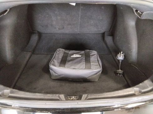 Used 2021 Tesla Model 3 Standard Range Plus image 9