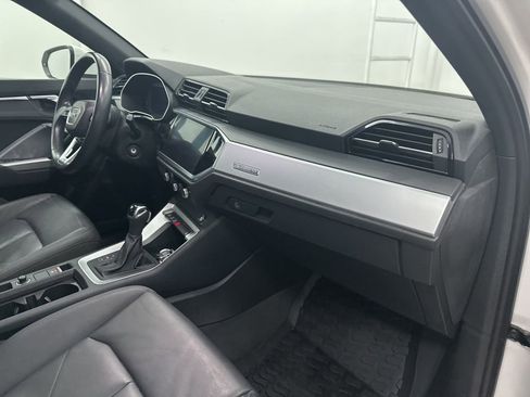 Used 2020 Audi Q3 2.0T Premium image 26
