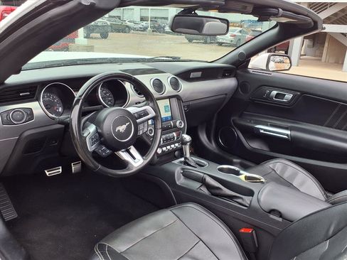 Used 2019 Ford Mustang GT Premium image 4