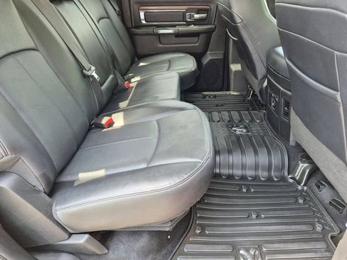 Used 2018 RAM 1500 Laramie w/ Convenience Group AWD/4WD image 20