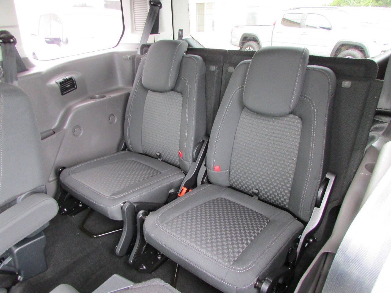 Used 2023 Ford Transit Connect XLT FWD image 28