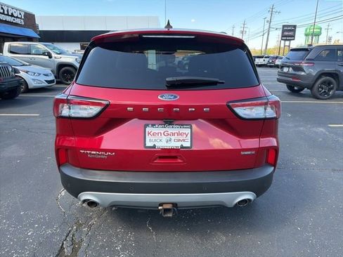 Used 2022 Ford Escape Titanium w/ Class II Trailer Tow Package image 5