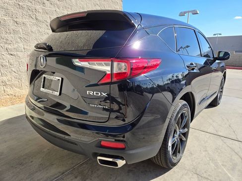 New 2025 Acura RDX SH-AWD image 4