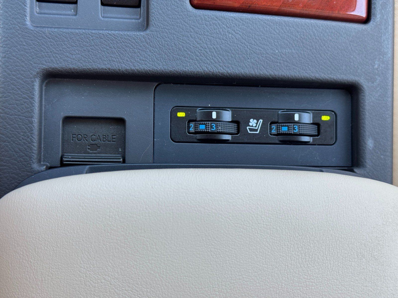 Used 2012 Lexus RX 350 FWD w/ Premium Pkg image 28