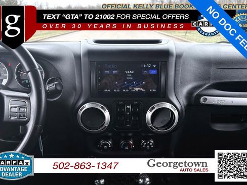 Used 2016 Jeep Wrangler Unlimited Sahara w/ Connectivity Group AWD/4WD image 3