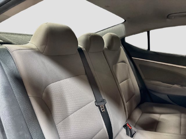 Used 2020 Hyundai Elantra SEL FWD image 21
