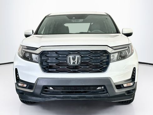 Used 2023 Honda Passport EX-L image 2