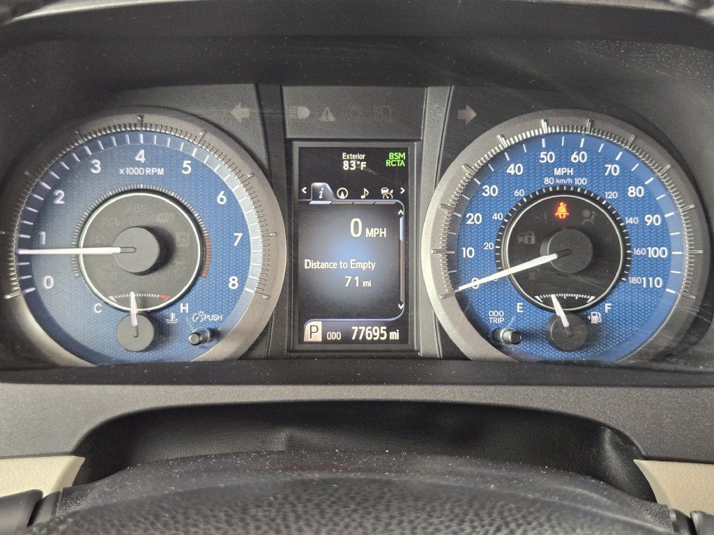 Used 2018 Toyota Sienna XLE w/ XLE Navigation Package FWD image 16