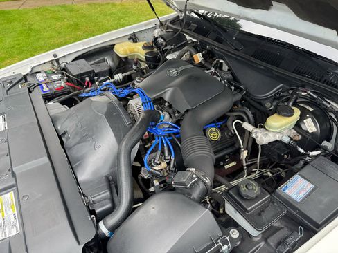 Used 1996 Lincoln Town Car Signature image 30