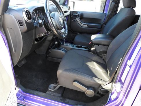 Used 2018 Jeep Wrangler Unlimited Sport S image 7