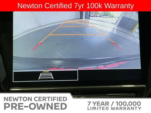 Used 2023 Chevrolet TrailBlazer RS w/ Sun and Liftgate Package FWD image 6