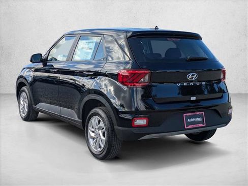 New 2026 Hyundai Venue SE FWD image 8