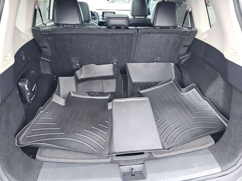 Used 2021 Nissan Rogue SV w/ Premium Package image 24