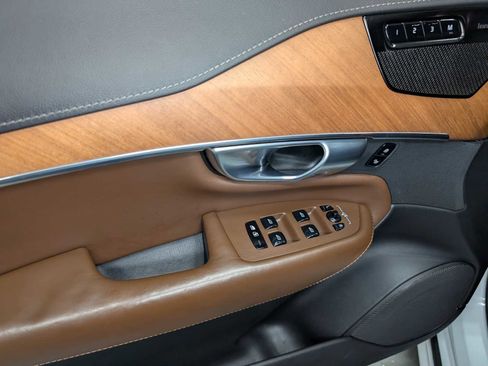 Used 2020 Volvo XC90 T6 Inscription image 40