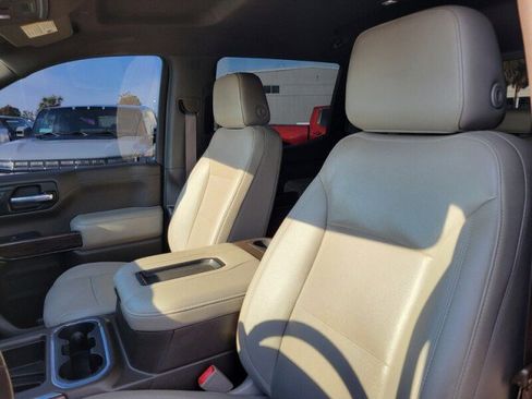 Used 2022 GMC Sierra 1500 SLT image 12