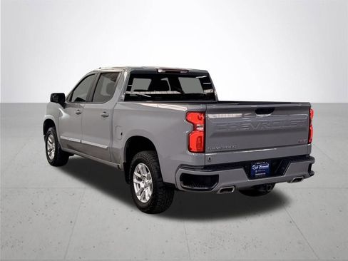 Used 2024 Chevrolet Silverado 1500 RST w/ Z71 Off-Road Package AWD/4WD image 12