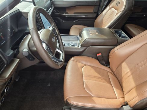 Used 2024 Ford Expedition Max King Ranch image 11