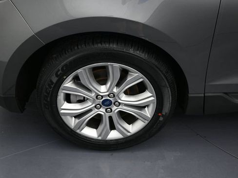 Used 2022 Ford Edge Titanium AWD/4WD image 9