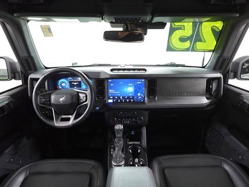 Certified 2025 Ford Bronco Badlands image 7