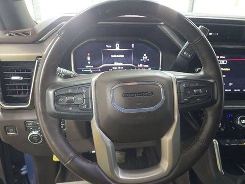 Used 2024 GMC Sierra 2500 Denali AWD/4WD image 12