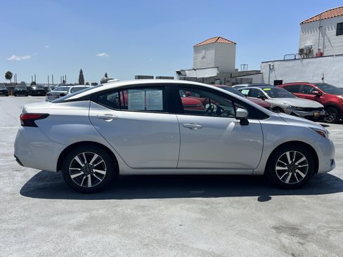 Used 2023 Nissan Versa SV FWD image 9