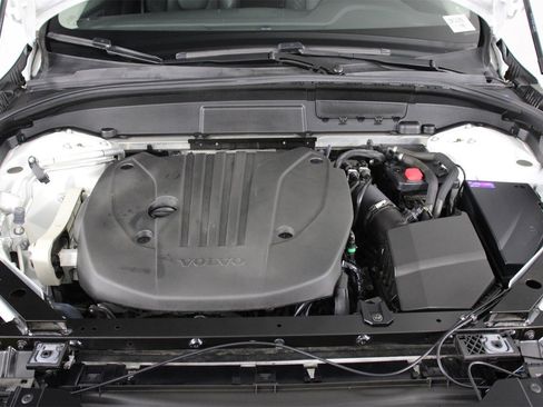 Certified 2023 Volvo XC60 B5 Plus w/ Protection Package Premier image 24