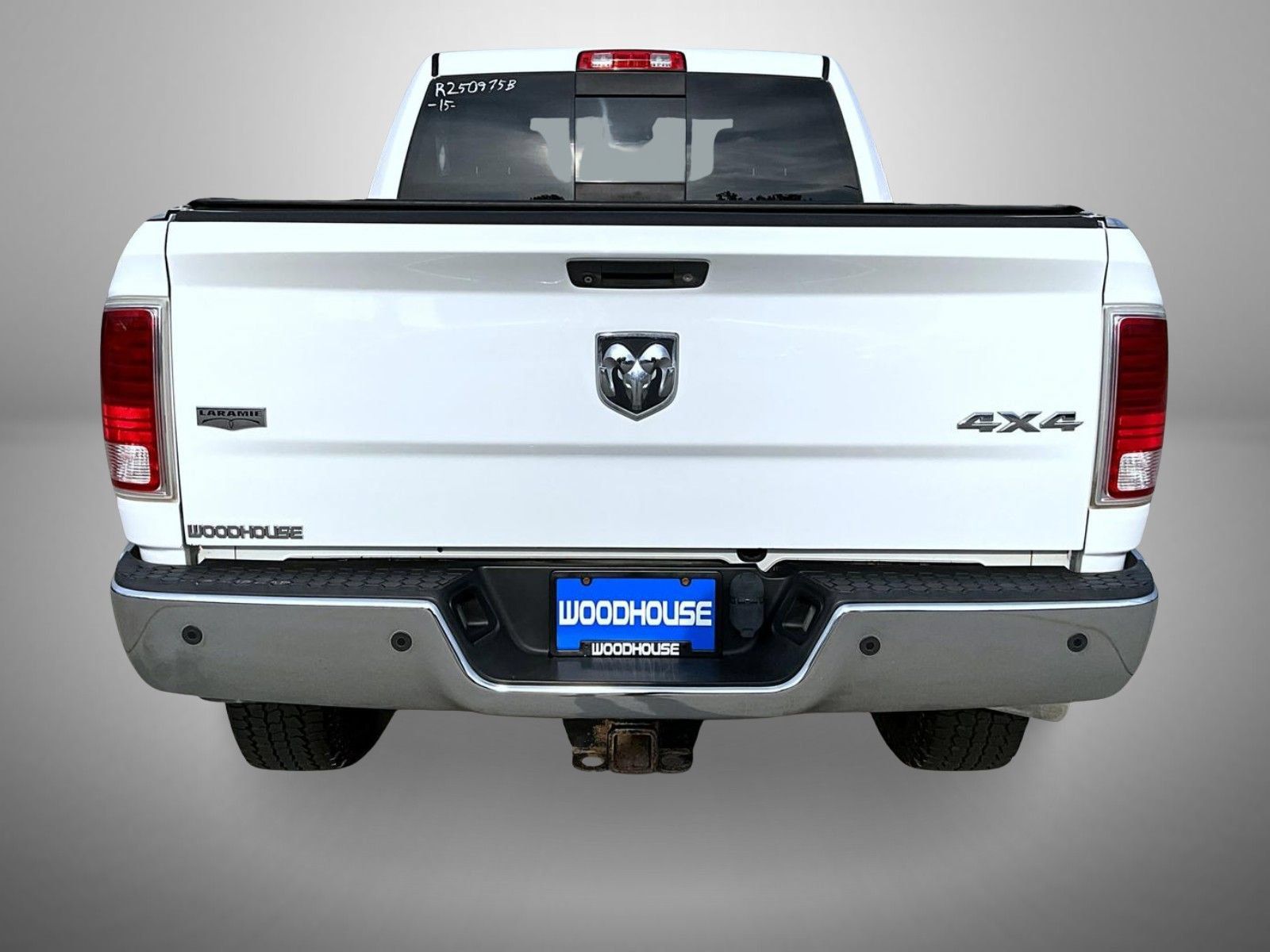 Used 2015 RAM 2500 Laramie w/ Cold Weather Group AWD/4WD image 6