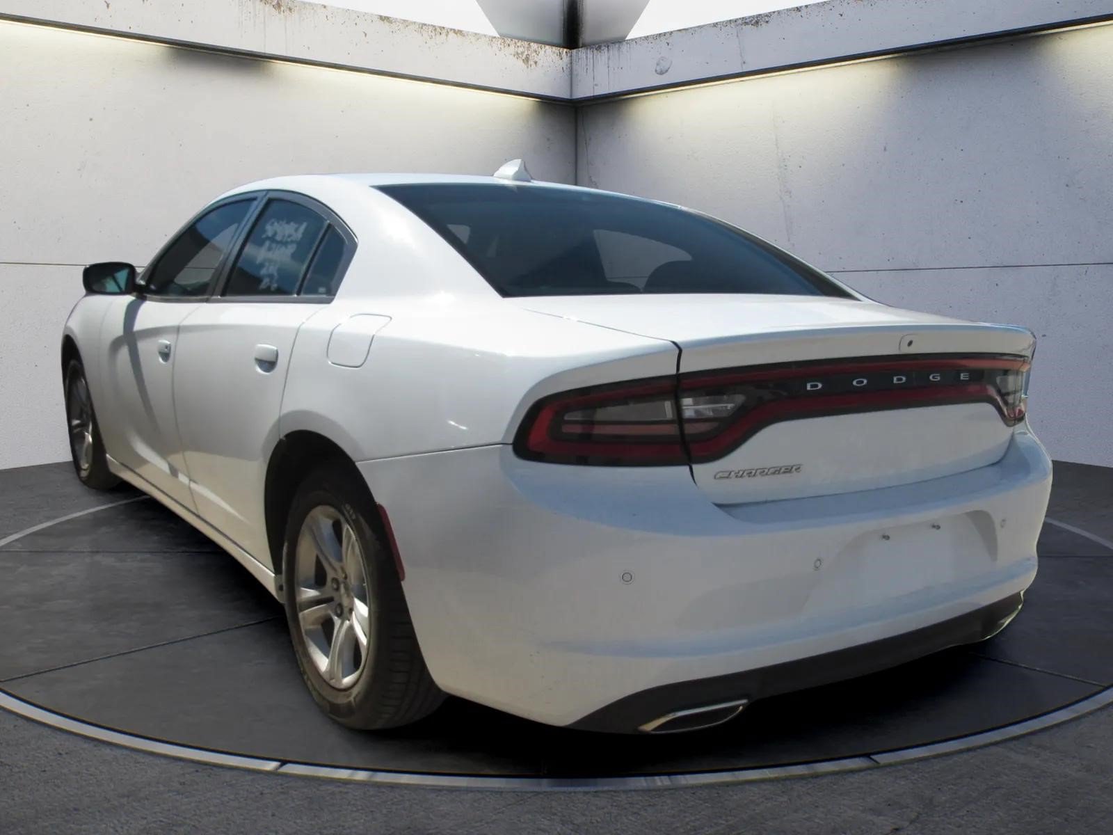 Used 2023 Dodge Charger SXT RWD image 4