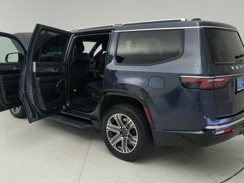 Used 2024 Jeep Wagoneer Series II w/ Flexible Seating Group RWD image 11