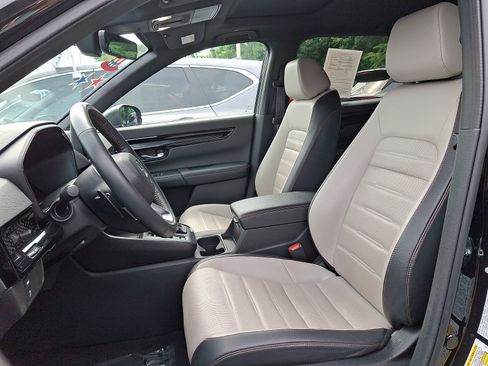 Certified 2023 Honda CR-V Sport Touring image 12