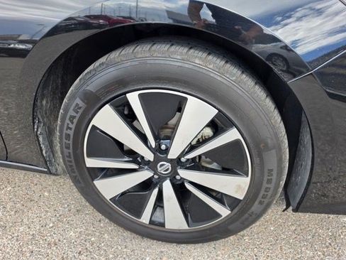 Used 2021 Nissan Altima 2.5 SV FWD image 4