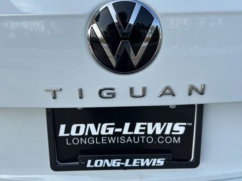 Certified 2024 Volkswagen Tiguan SE image 41