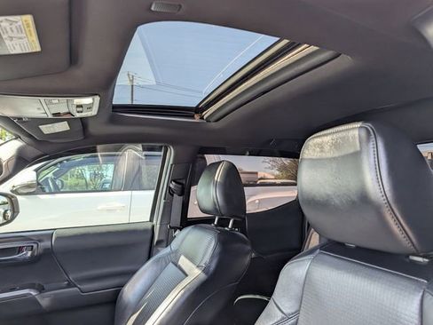 Used 2022 Toyota Tacoma TRD Sport w/ TRD Premium Sport Package image 26