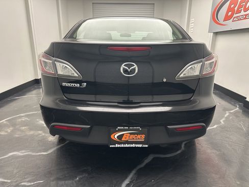 Used 2011 MAZDA MAZDA3 i Sport image 22