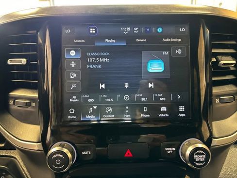 Used 2022 RAM 1500 Big Horn AWD/4WD image 19