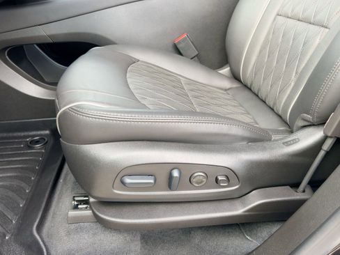 Used 2024 Buick Enclave Avenir w/ Avenir Technology Package image 13